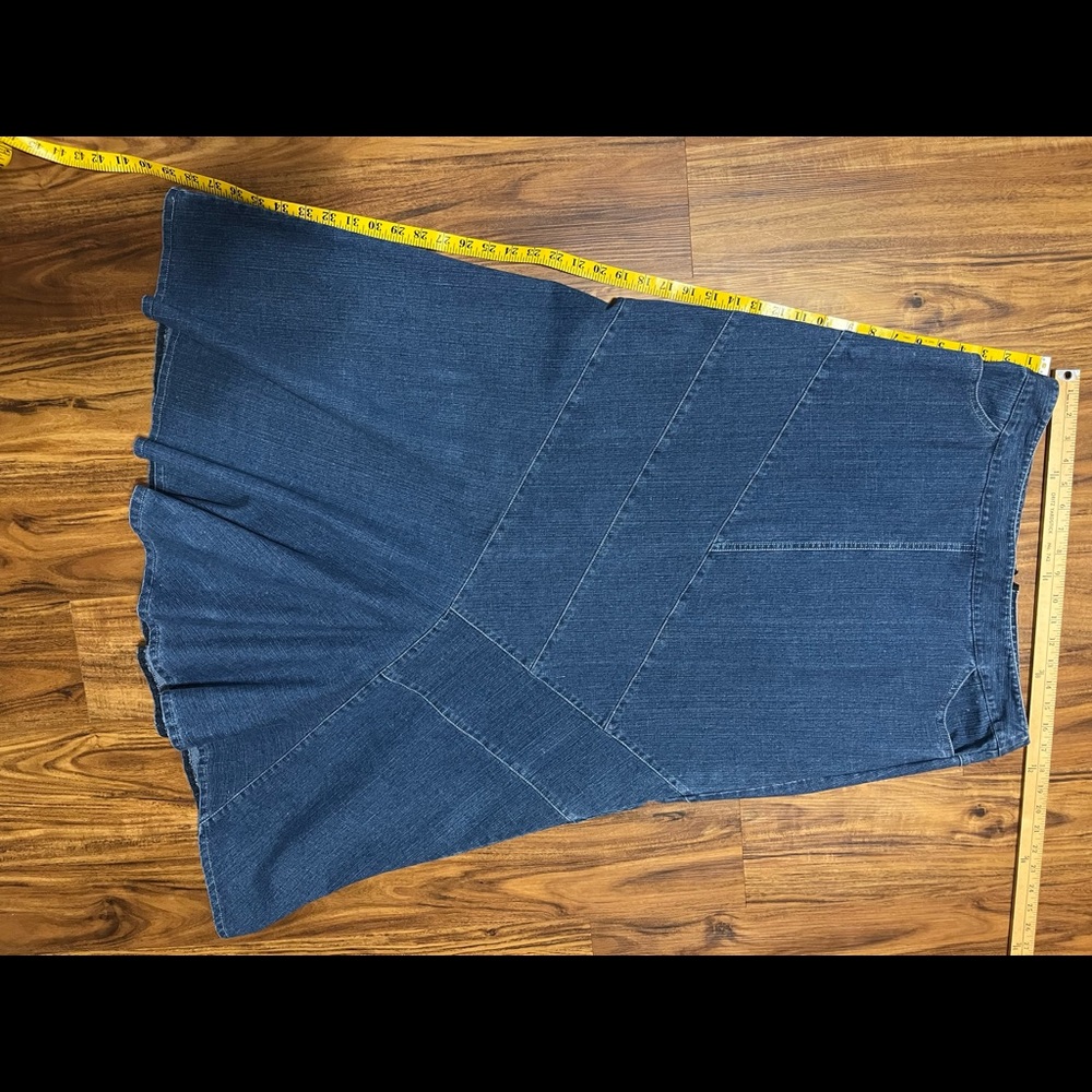 Brand: New Creations. Size: L. Color: blue